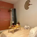Ideal Couple & Famille - Hyper Centre - Tram - Wifi - Parking Possible - Gare - Lerelaisdodile24 Appartement Valenciennes