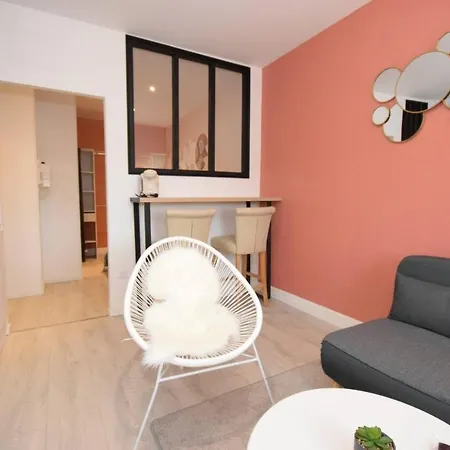 Ideal Couple & Famille - Hyper Centre - Tram - Wifi - Parking Possible - Gare - Lerelaisdodile24 Apartment Valenciennes