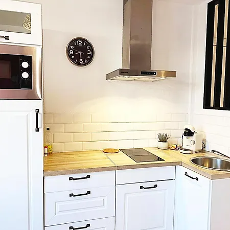 Apartment Ideal Couple & Famille - Hyper Centre - Tram - Wifi - Parking Possible - Gare - Lerelaisdodile24