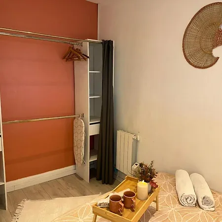 Ideal Couple & Famille - Hyper Centre - Tram - Wifi - Parking Possible - Gare - Lerelaisdodile24 Apartment