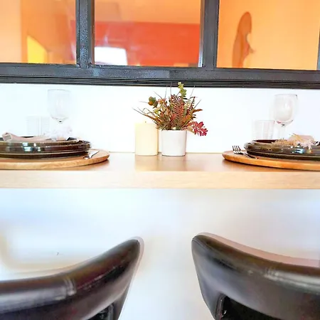 Ideal Couple & Famille - Hyper Centre - Tram - Wifi - Parking Possible - Gare - Lerelaisdodile24 *